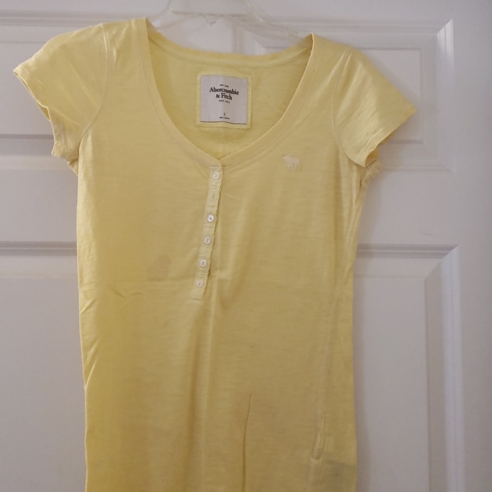 Abercrombie t shirt